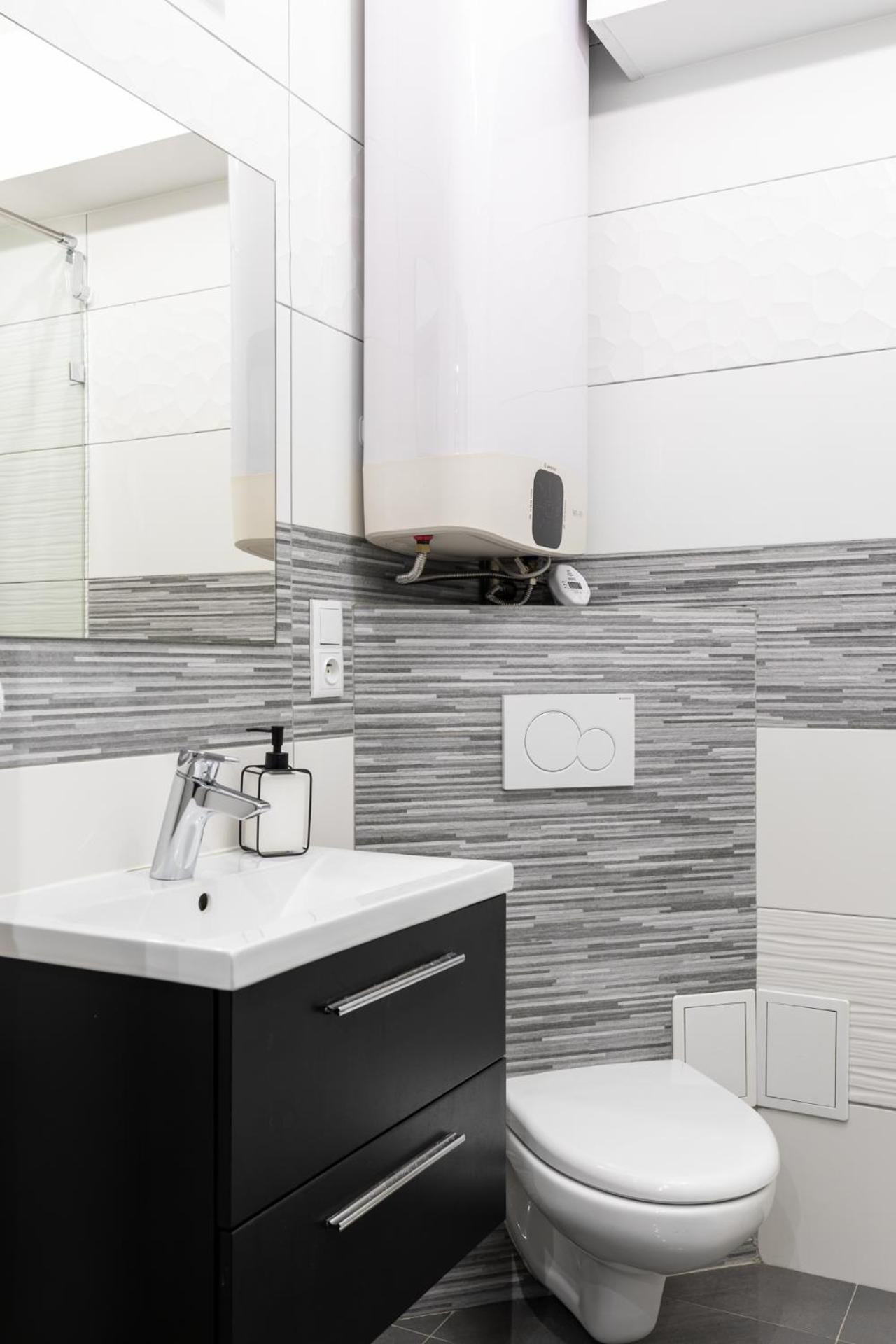 Apartamenty Premium, Faktura Vat, Zrodlowa Centrum Parter Ground Floor Parking Super Lokalizacja Two Bedrooms Kitchen 50 M2 Kielce Eksteriør billede
