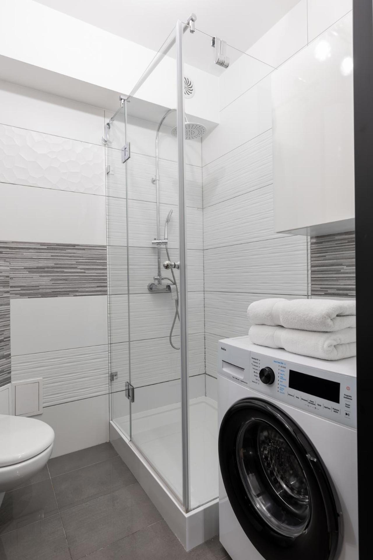 Apartamenty Premium, Faktura Vat, Zrodlowa Centrum Parter Ground Floor Parking Super Lokalizacja Two Bedrooms Kitchen 50 M2 Kielce Eksteriør billede